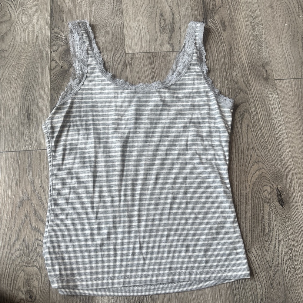 Chic Striped Lace-Trimmed Women's Tank Top